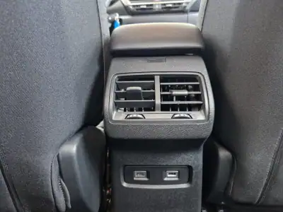 Citroën e-C4 X 2024 - 31000 EUR, 11664 km - AUTO.MOTO.pt - 11664km - foto 21 de 22