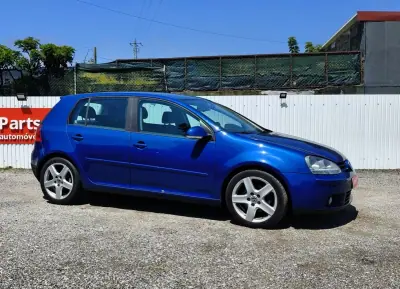 Volkswagen Golf 2006 - 5900 EUR, 308000 km - AUTO.MOTO.pt - 308000km - foto 9 de 24