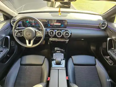 Mercedes-Benz CLA 250 2021 - 30000 EUR, 77000 km - AUTO.MOTO.pt - 77000km - foto 12 de 15