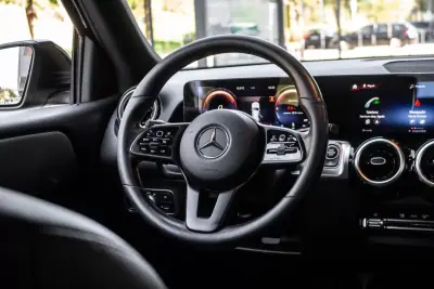 Mercedes-Benz GLB 180 2021 - 32790 EUR, 161385 km - AUTO.MOTO.pt - 161385km - foto 34 de 45