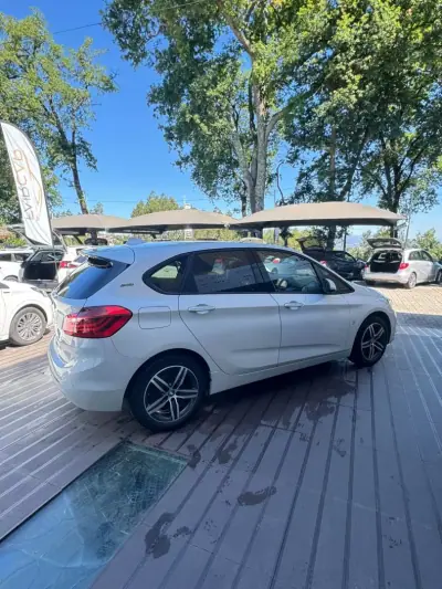 BMW 225xe Active Tourer 2018 - 15900 EUR, 127000 km - AUTO.MOTO.pt - 127000km - foto 3 de 12