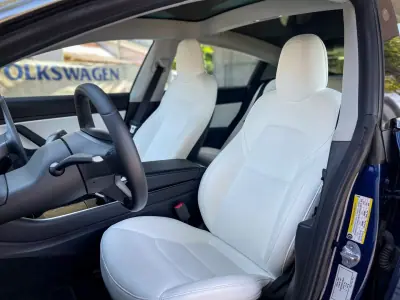 Tesla Model 3 2019 - 28990 EUR, 85000 km - AUTO.MOTO.pt - 85000km - foto 6 de 12