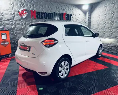 Renault Zoe 2022 - 14500 EUR, 74418 km - AUTO.MOTO.pt - 74418km - foto 12 de 27