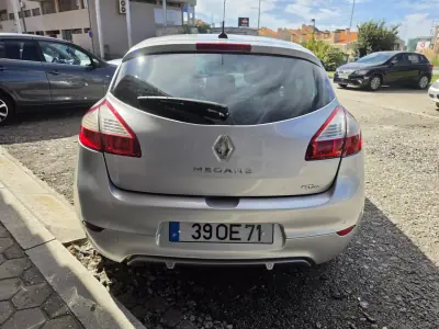 Renault Mégane 2013 - 7850 EUR, 145000 km - foto 6 de 19