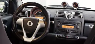 Smart City Coupé 2009 - 9490 EUR, 94000 km - AUTO.MOTO.pt - 94000km - foto 35 de 43