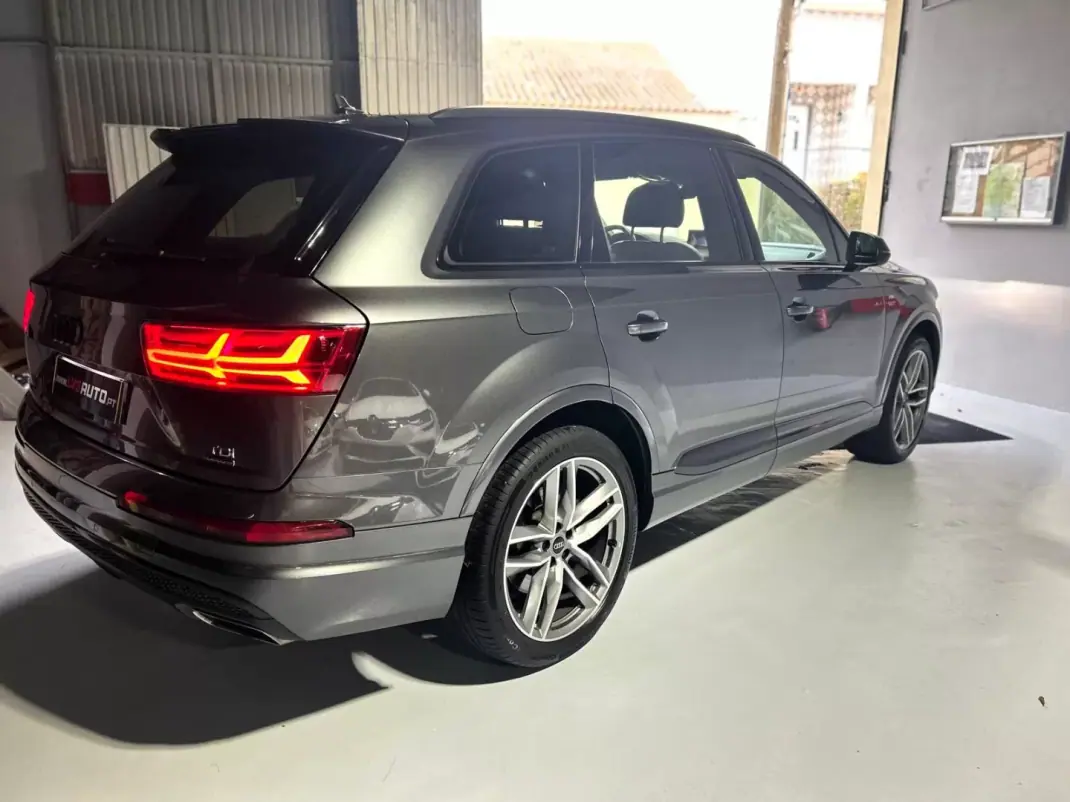 Audi Q7 2016 - 41000 EUR, 139000 km - AUTO.MOTO.pt - 139000km - foto 5 de 44