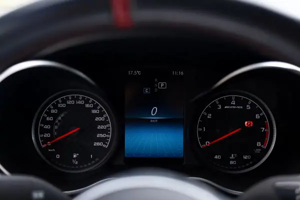 Mercedes-Benz C 43 AMG 2019 - 50990 EUR, 95000 km - AUTO.MOTO.pt - 95000km - foto 6 de 35