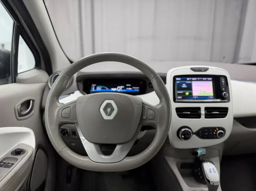 Renault Zoe 2019 - 10500 EUR, 99000 km - 99000km - foto 13 de 19