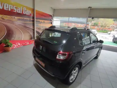 Dacia Sandero 2015 - 12900 EUR, 116000 km - AUTO.MOTO.pt - 116000km - foto 3 de 16