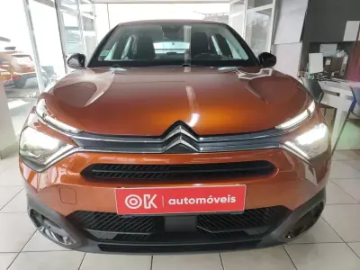 Citroën e-C4 2022 - 18500 EUR, 29900 km - AUTO.MOTO.pt - 29900km - foto 3 de 32
