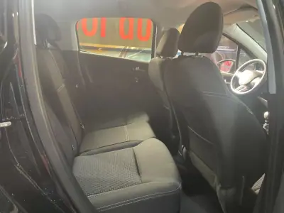 Peugeot 208 2018 - 8899 EUR, 106000 km - AUTO.MOTO.pt - 106000km - foto 30 de 42