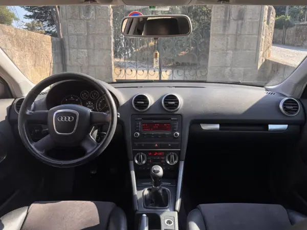 Audi A3 2010 - 7000 EUR, 243200 km - AUTO.MOTO.pt - 243200km - foto 7 de 12