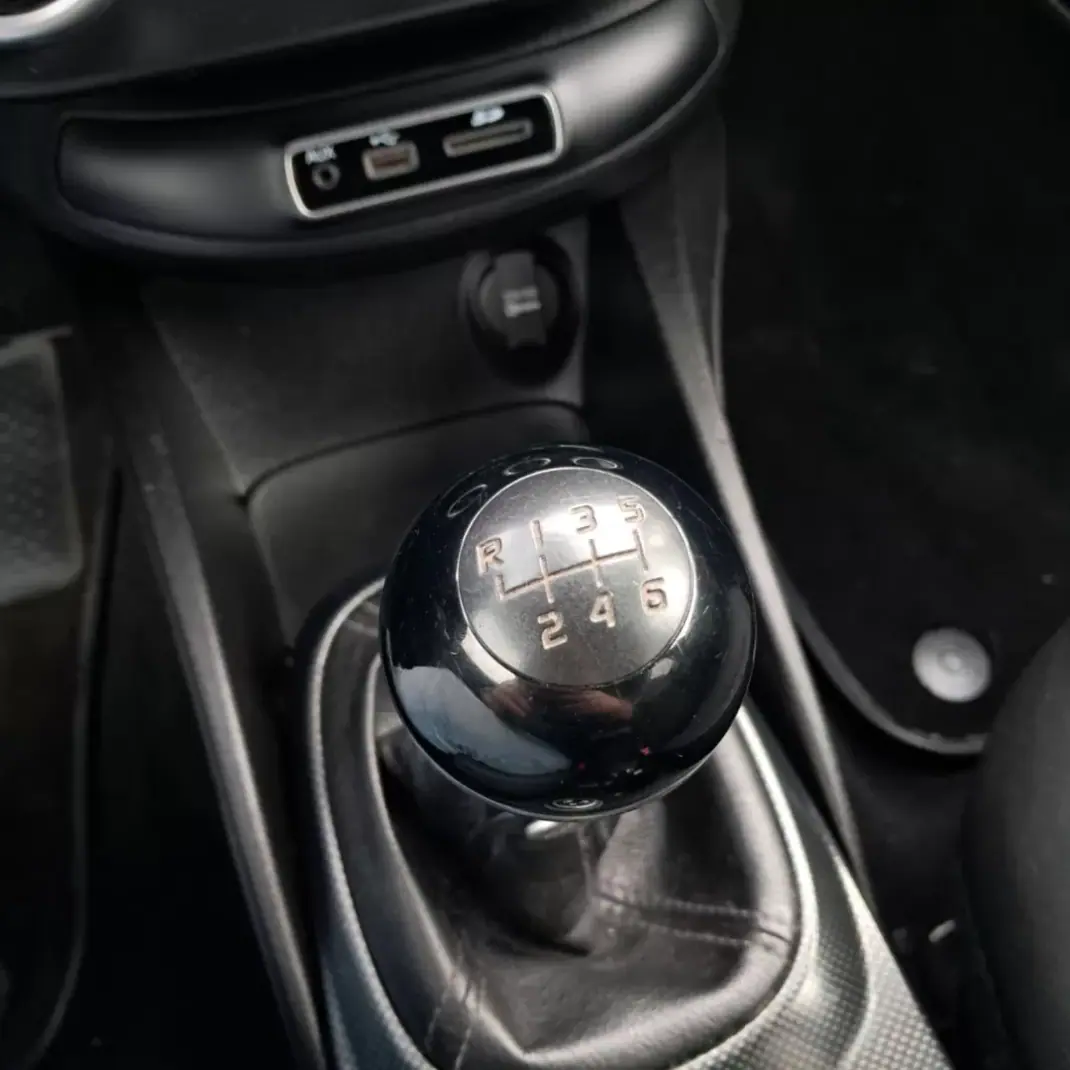 Fiat 500X 2015 - 11250 EUR, 149000 km - AUTO.MOTO.pt - 149000km - foto 19 de 21