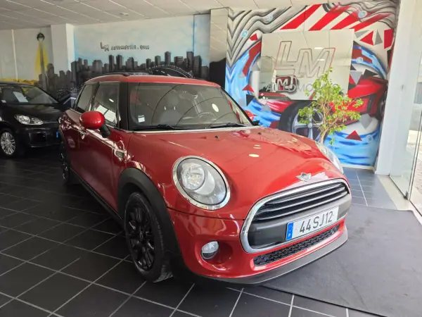 MINI 5 Portas One D 2017 Diesel — 135 000 km MINI 5 Portas One D 2017 Diesel