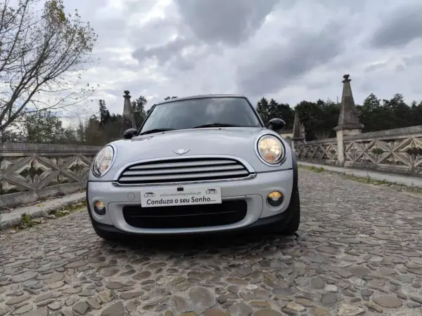 MINI Clubman 2011 - 7500 EUR, 293000 km - AUTO.MOTO.pt - 293000km - foto 8 de 65