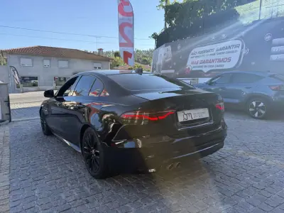 Jaguar XE 2019 - 24500 EUR, 127874 km - AUTO.MOTO.pt - 127874km - foto 5 de 21