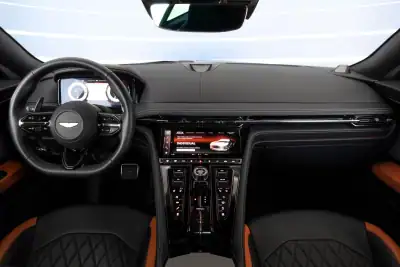 Aston Martin DB12 Coupé 2024 - 300000 EUR, 7650 km - AUTO.MOTO.pt - 7650km - foto 6 de 22