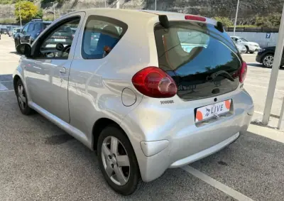 Toyota Aygo 2006 - 6500 EUR, 190400 km - AUTO.MOTO.pt - 190400km - foto 2 de 3