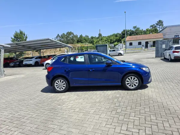 SEAT Ibiza 2018 - 11350 EUR, 103500 km - AUTO.MOTO.pt - 103500km - foto 5 de 30