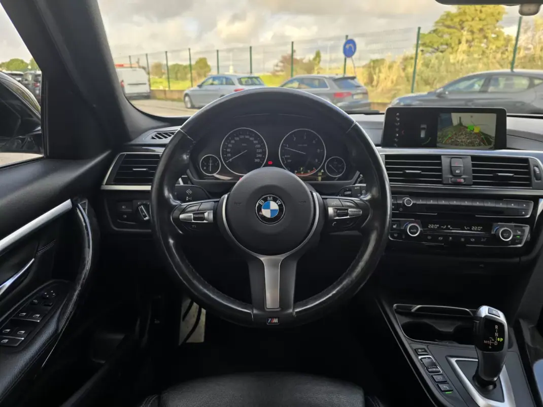 BMW 318 2018 - 19950 EUR, 170000 km - AUTO.MOTO.pt - 170000km - foto 11 de 18