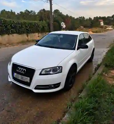 Audi A3 Sportback 2012 - 7500 EUR, 240000 km - foto 1 de 8
