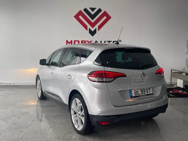 Renault Scénic 2019 — foto 2 de 42