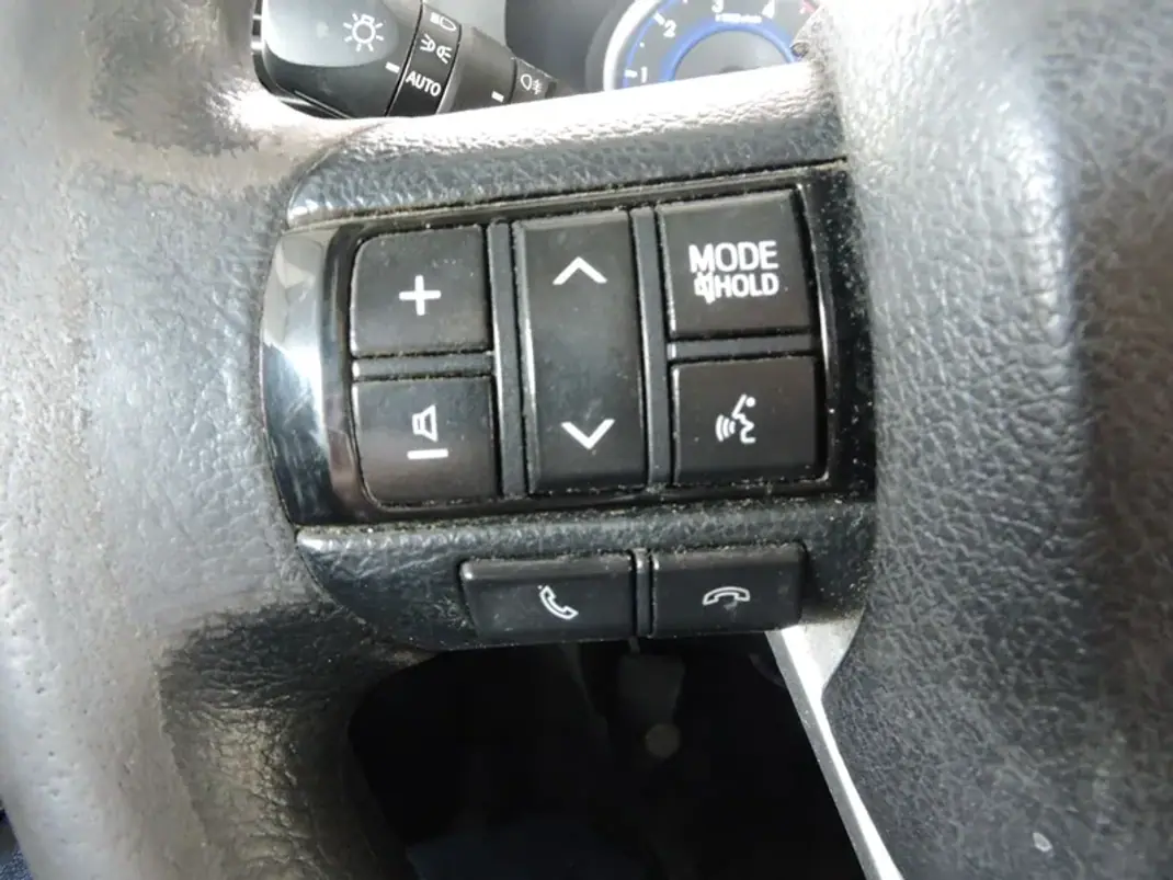 Toyota Hilux 2018 - 31500 EUR, 212452 km - 212452km - foto 10 de 11