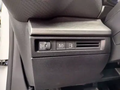 Citroën C5 X 2023 - 35000 EUR, 6500 km - AUTO.MOTO.pt - 6500km - foto 19 de 29