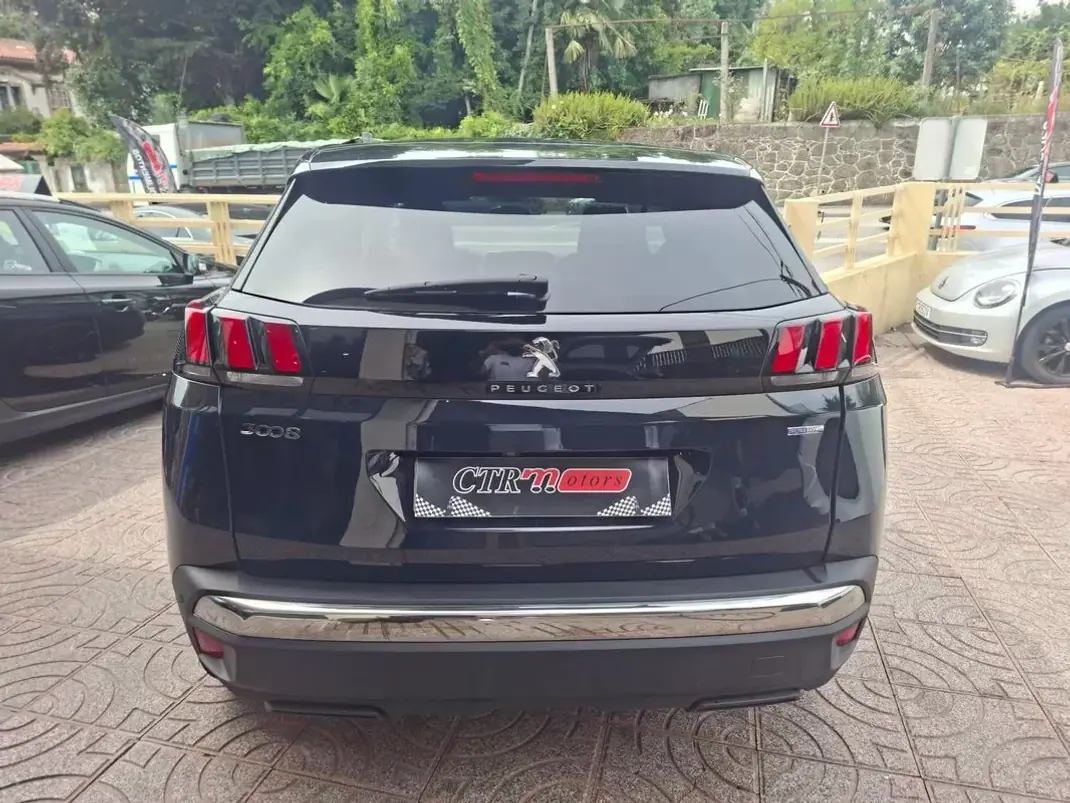 Peugeot 3008 2017 - 13500 EUR, 100000 km - 100000km - foto 11 de 39