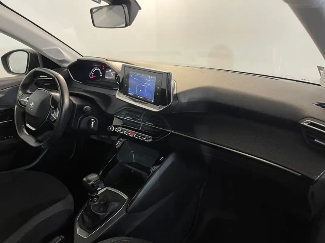 Peugeot 208 2022 - 14700 EUR, 131000 km - AUTO.MOTO.pt - 131000km - foto 13 de 29