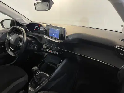 Peugeot 208 2022 - 14700 EUR, 131000 km - AUTO.MOTO.pt - 131000km - foto 13 de 29