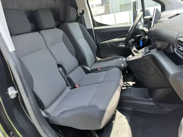 Citroën Berlingo 1.5 Hdi 2020 - 12900 EUR, 120000 km - AUTO.MOTO.pt - 120000km - foto 43 de 53