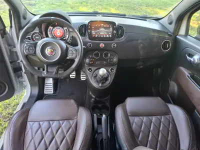 Abarth 695 2023 - 29990 EUR, 6300 km - AUTO.MOTO.pt - 6300km - foto 24 de 46