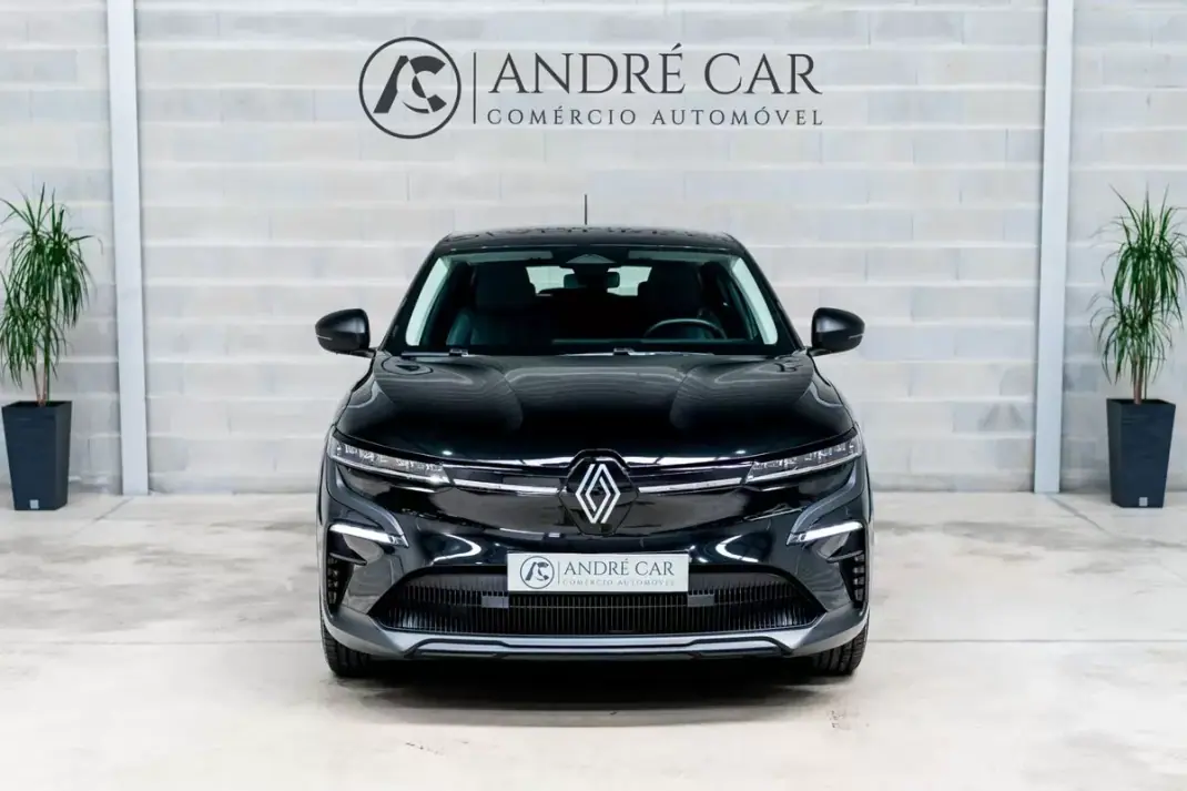 Renault Mégane E-Tech 2023 - 24950 EUR, 30503 km - 30503km - foto 3 de 45