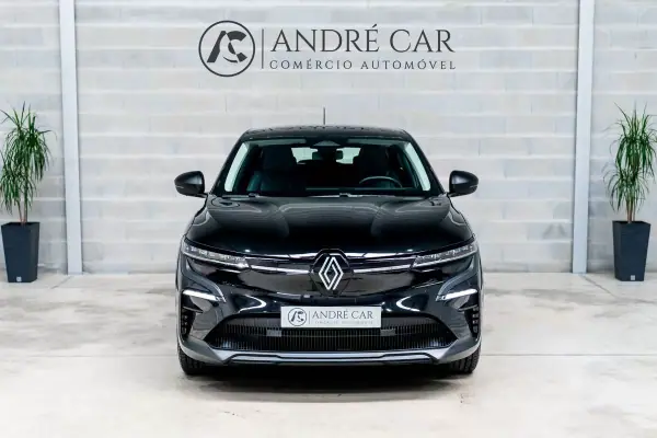 Renault Mégane E-Tech 2023 - 24950 EUR, 30503 km - AUTO.MOTO.pt - 30503km - foto 3 de 45
