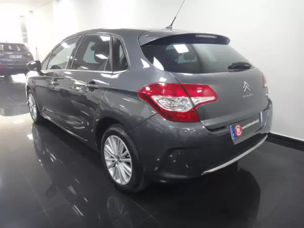 Citroën C4 2011 - 6750 EUR, 200000 km - AUTO.MOTO.pt - 200000km - foto 5 de 21
