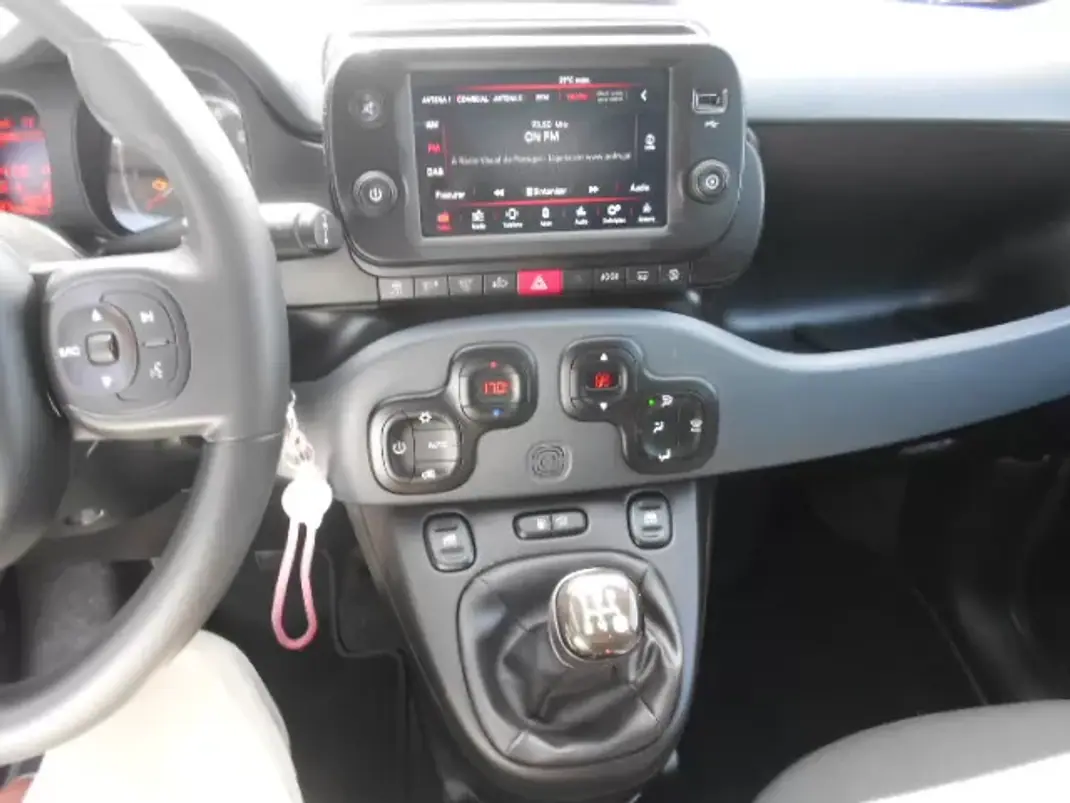 Fiat Panda 2024 - 12900 EUR, 19045 km - AUTO.MOTO.pt - 19045km - foto 13 de 13
