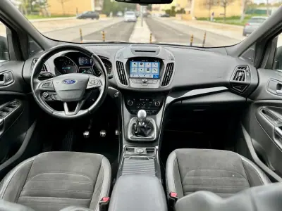 Ford Kuga 2017 - 15450 EUR, 78000 km - AUTO.MOTO.pt - 78000km - foto 55 de 60