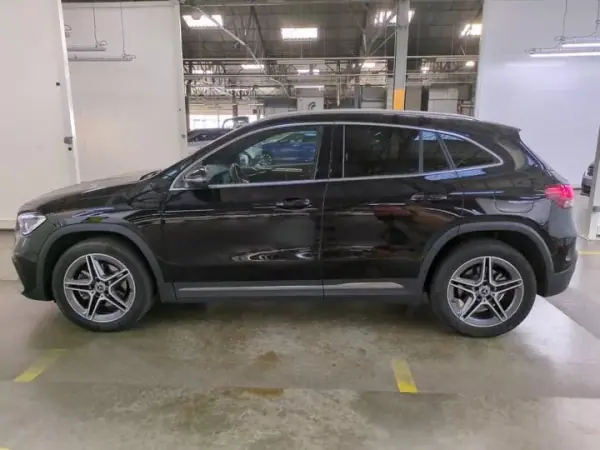 Mercedes-Benz GLA 250 2021 - 36900 EUR, 66000 km - AUTO.MOTO.pt - 66000km - foto 3 de 8