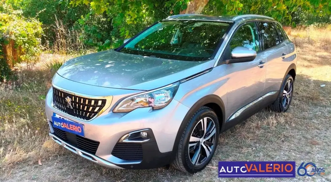 Peugeot 3008 2019 - 20950 EUR, 75140 km - AUTO.MOTO.pt - 75140km - foto 1 de 39