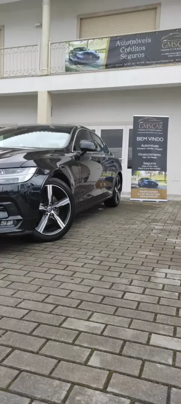 Volvo S90 2018 - 14850 EUR, 404000 km - AUTO.MOTO.pt - 404000km - foto 3 de 7