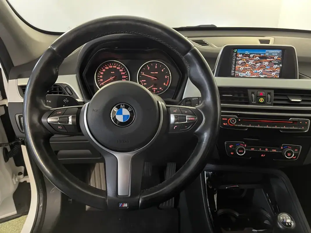 BMW X1 2016 - 18900 EUR, 134000 km - AUTO.MOTO.pt - 134000km - foto 16 de 31