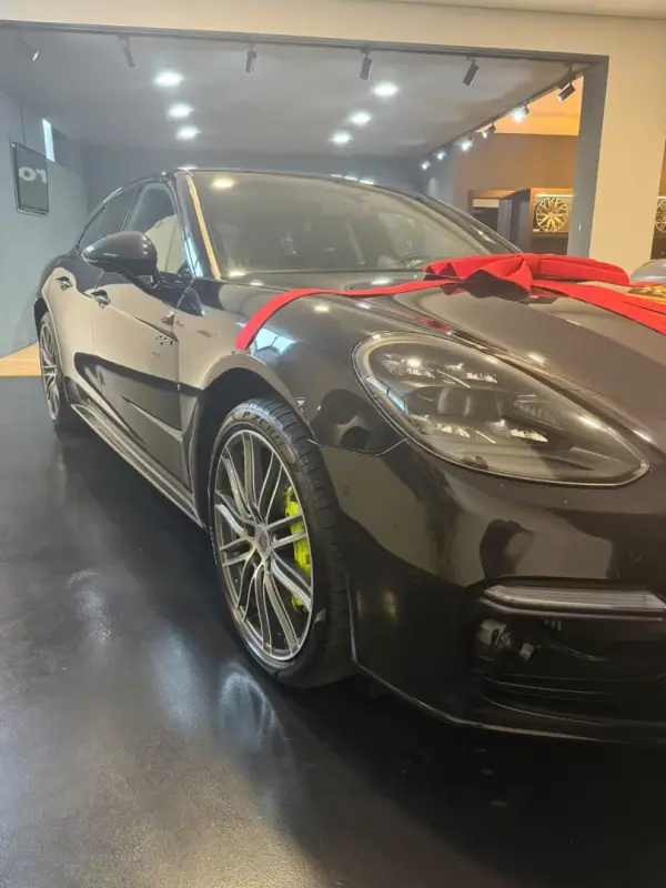 Porsche Panamera Sport Turismo 4 E-Hybrid 2020 Híbrido Plug-In