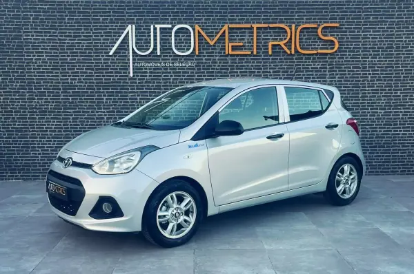 Hyundai i10 2014 - 7500 EUR, 181000 km - AUTO.MOTO.pt - 181000km - foto 13 de 14