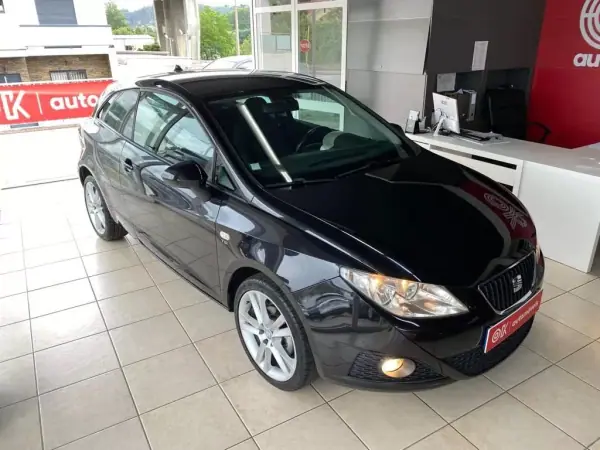 SEAT Ibiza 2011 - 7490 EUR, 134000 km - AUTO.MOTO.pt - 134000km - foto 23 de 34