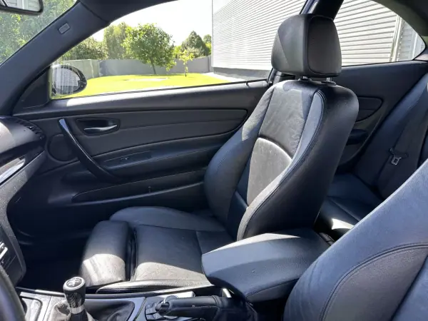 BMW 120 2009 - 9900 EUR, 220000 km - AUTO.MOTO.pt - 220000km - foto 37 de 60
