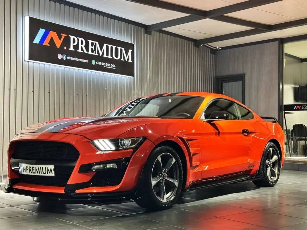 Ford Mustang 2015 - 49990 EUR, 122000 km - AUTO.MOTO.pt - 122000km - foto 31 de 54