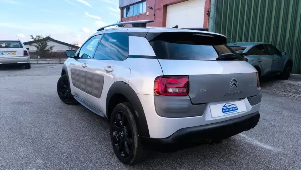 Citroën C4 Cactus 2015 - 9900 EUR, 158000 km - AUTO.MOTO.pt - 158000km - foto 2 de 22