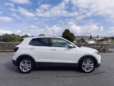 Volkswagen T-Cross 2019 - 18990 EUR, 100000 km - 100000km - foto 8 de 50