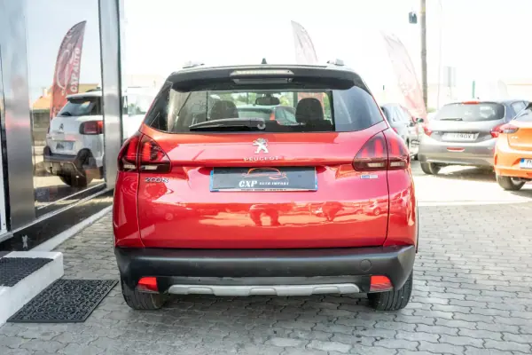 Peugeot 2008 2019 - 10900 EUR, 120000 km - AUTO.MOTO.pt - 120000km - foto 6 de 14